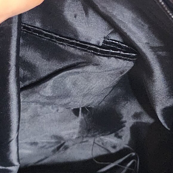 Global New Beginnings Black Faux Snake Double Snap Zip Pockets Large Tote Bag - Picture 15 of 16